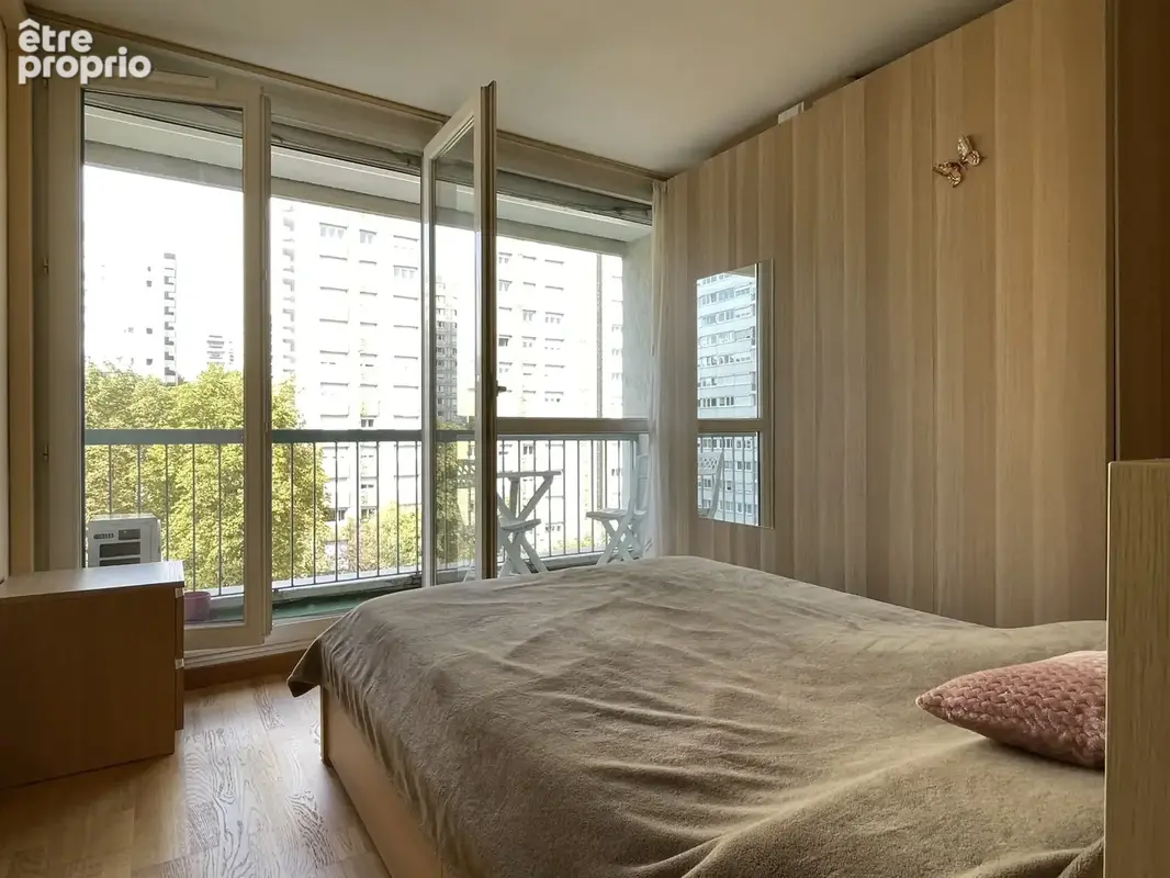 Tête d'Or - La Doua : T5 lumineux avec 3 ch., terrasse, 2 loggias et vue dégagée - photo 16