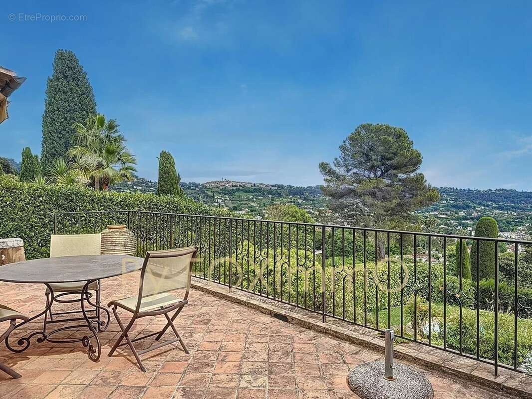 Maison à LA COLLE-SUR-LOUP