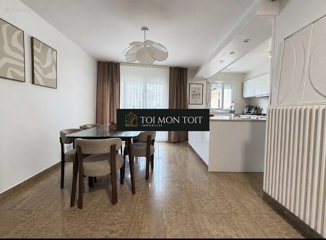 Maison 140 m² à Fosses  - photo 4