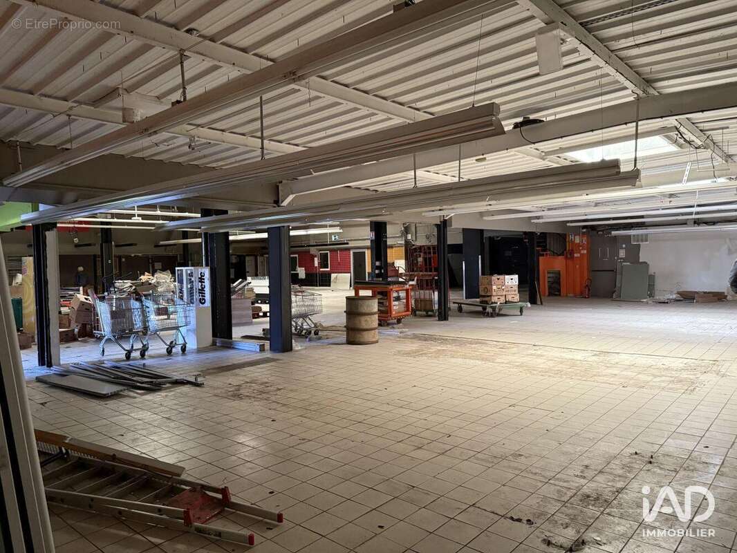 Photo 2 - Commerce à SAINT-DOULCHARD