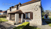 Maison à JOUY-LE-CHATEL