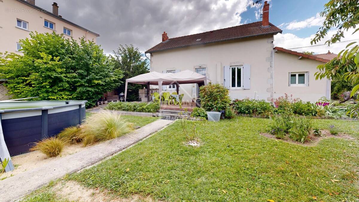 Maison à GANNAT