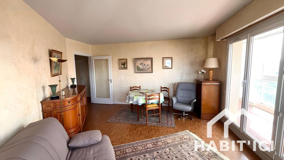 Photo 1 - Appartement à MARLY-LE-ROI