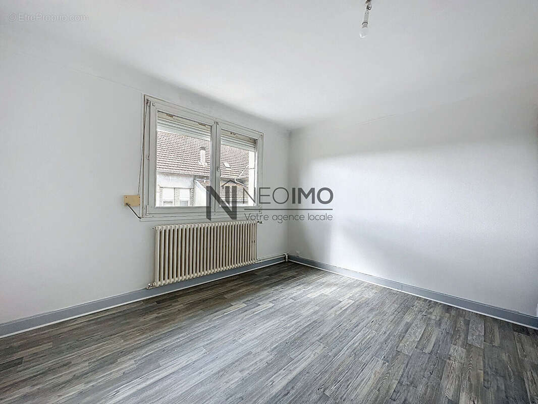 Appartement à NEUFCHATEAU