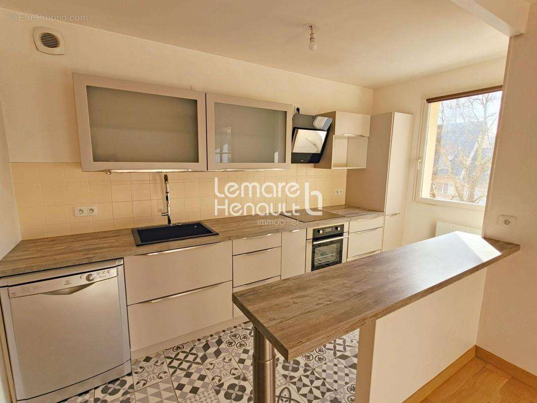 Appartement F3 de 58 m² en bon état avec parking - photo 3