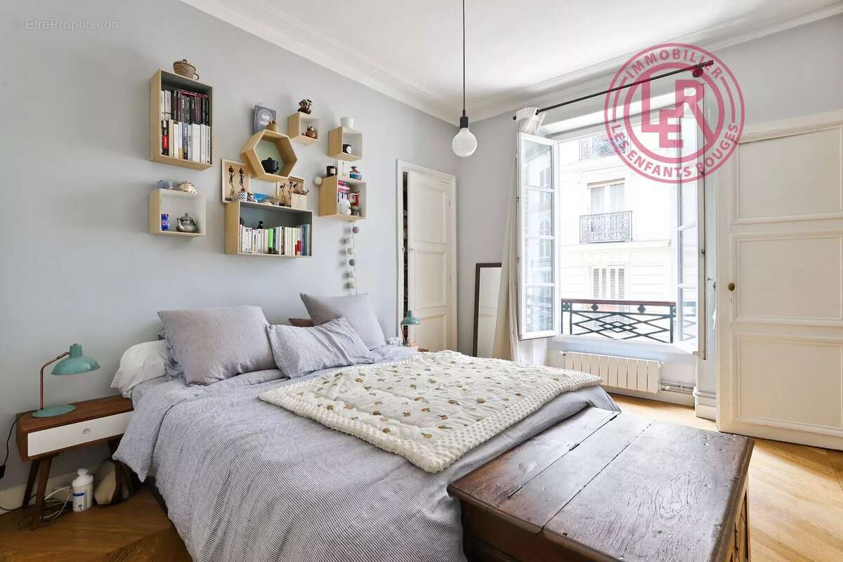 Appartement à PARIS-10E