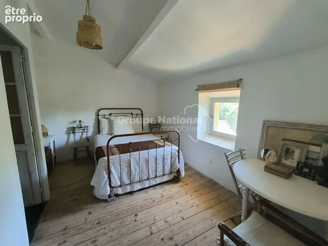 Château avec tour + annexe independante en chaumière - 237 m² - terrain 3140 m² -carpentras - photo 14