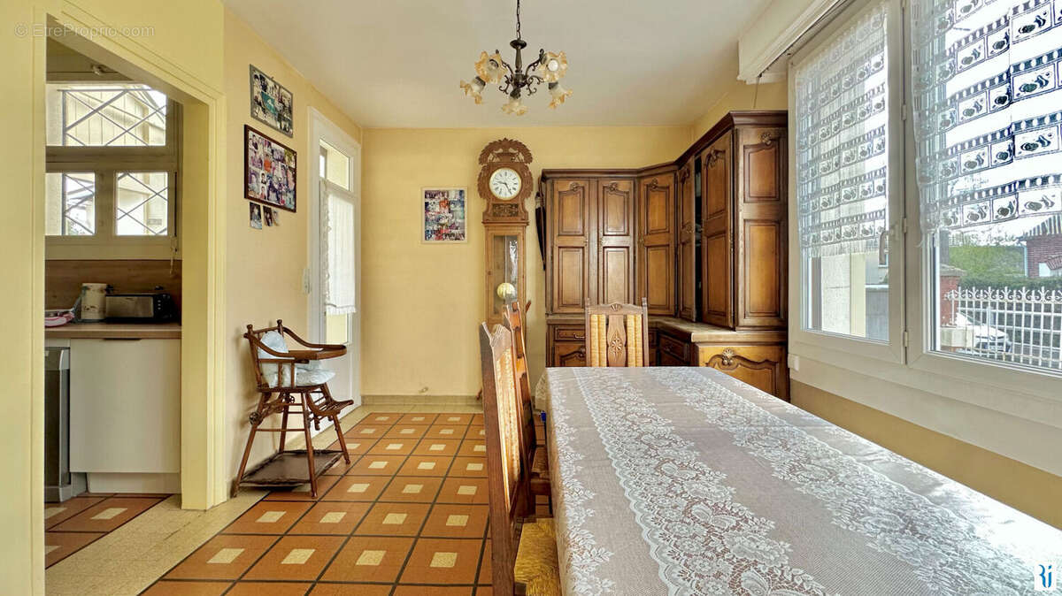 Maison à SOTTEVILLE-LES-ROUEN