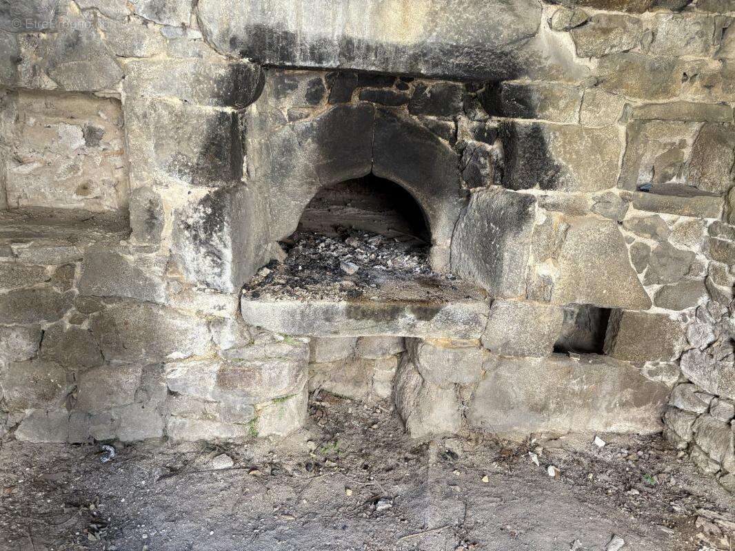 Maison à SAINT-MAMET-LA-SALVETAT