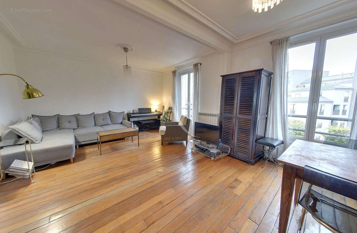 Appartement à NOGENT-SUR-MARNE