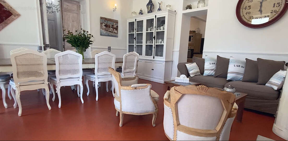 Maison à GREOUX-LES-BAINS