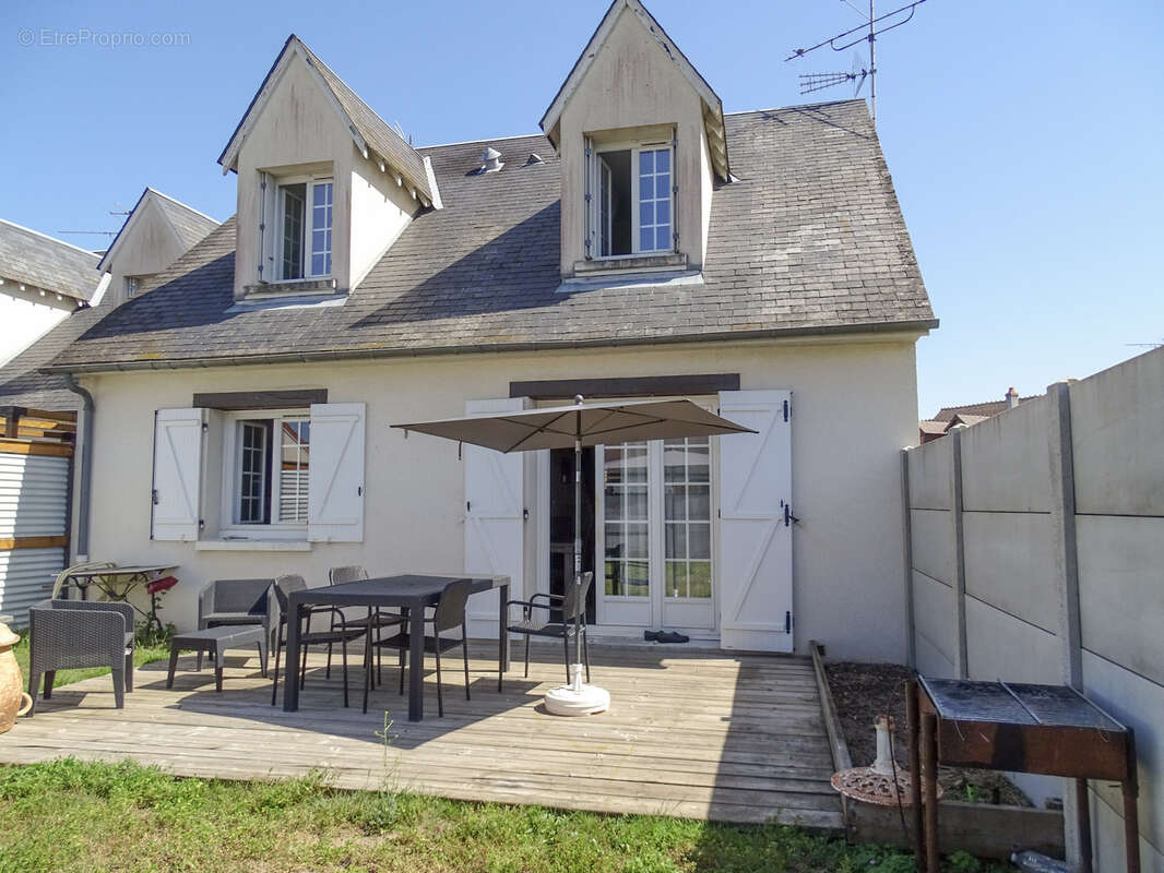 Maison à GIEVRES