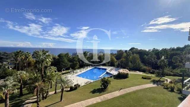 Appartement à VALLAURIS