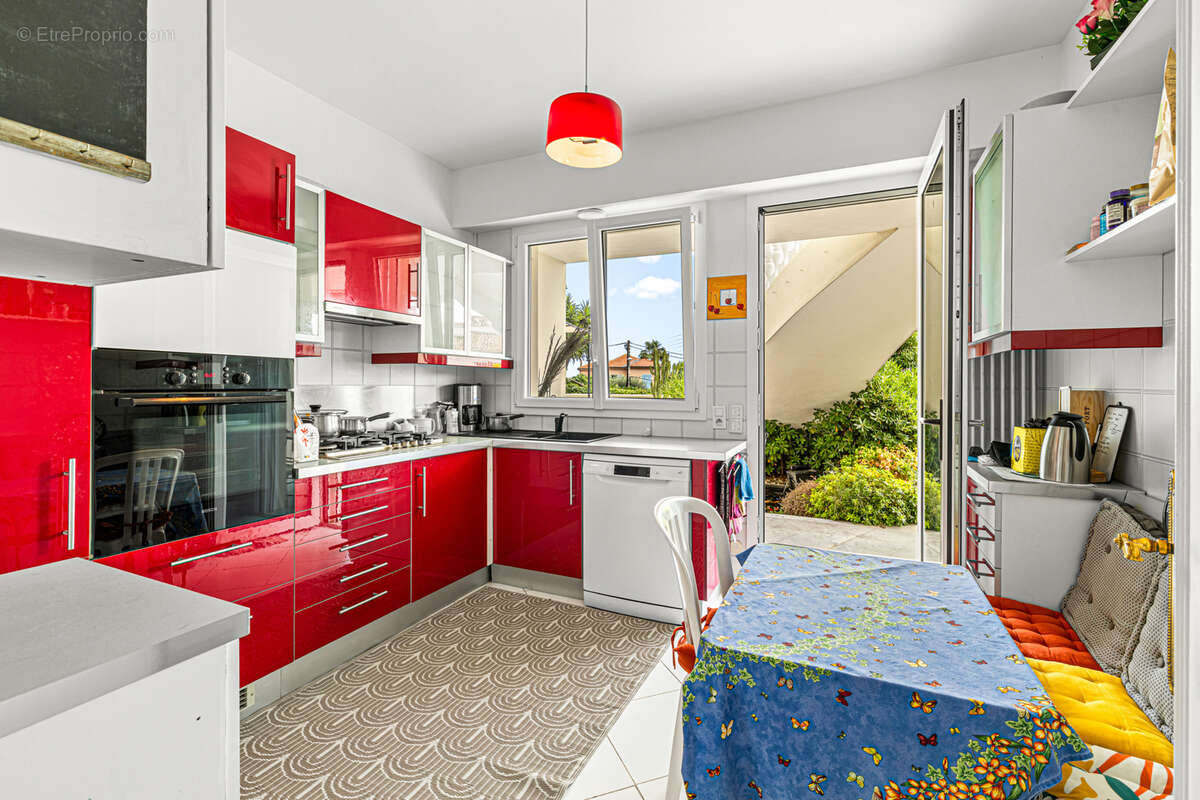 NICE NORD COLLINE - 3/4 PIECES dans VILLA - 117 m2 - Terrasse - Jardin- Garage - 689 000 € - photo 10