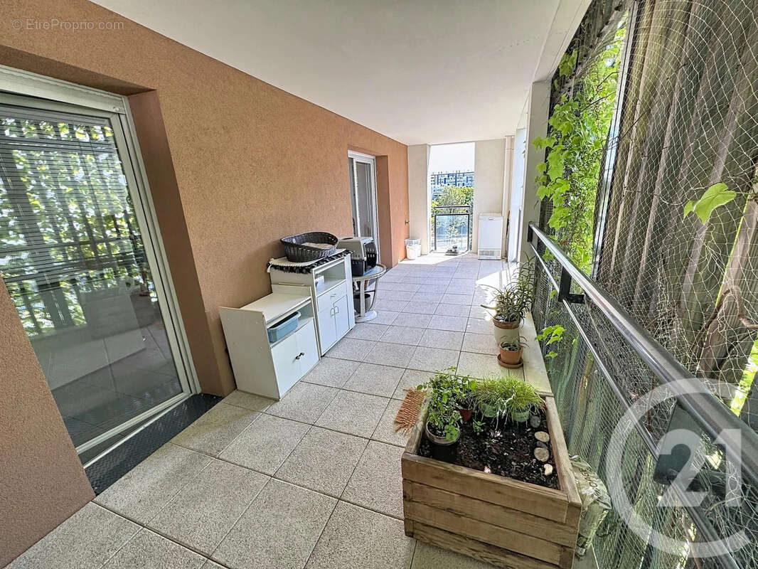 Appartement à LYON-7E