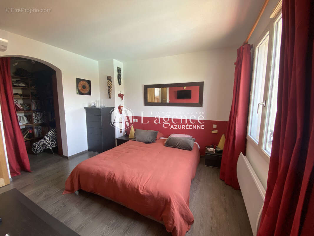 Maison à CAGNES-SUR-MER