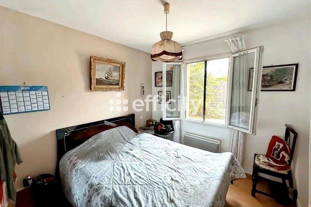 Maison à SAUZE-VAUSSAIS