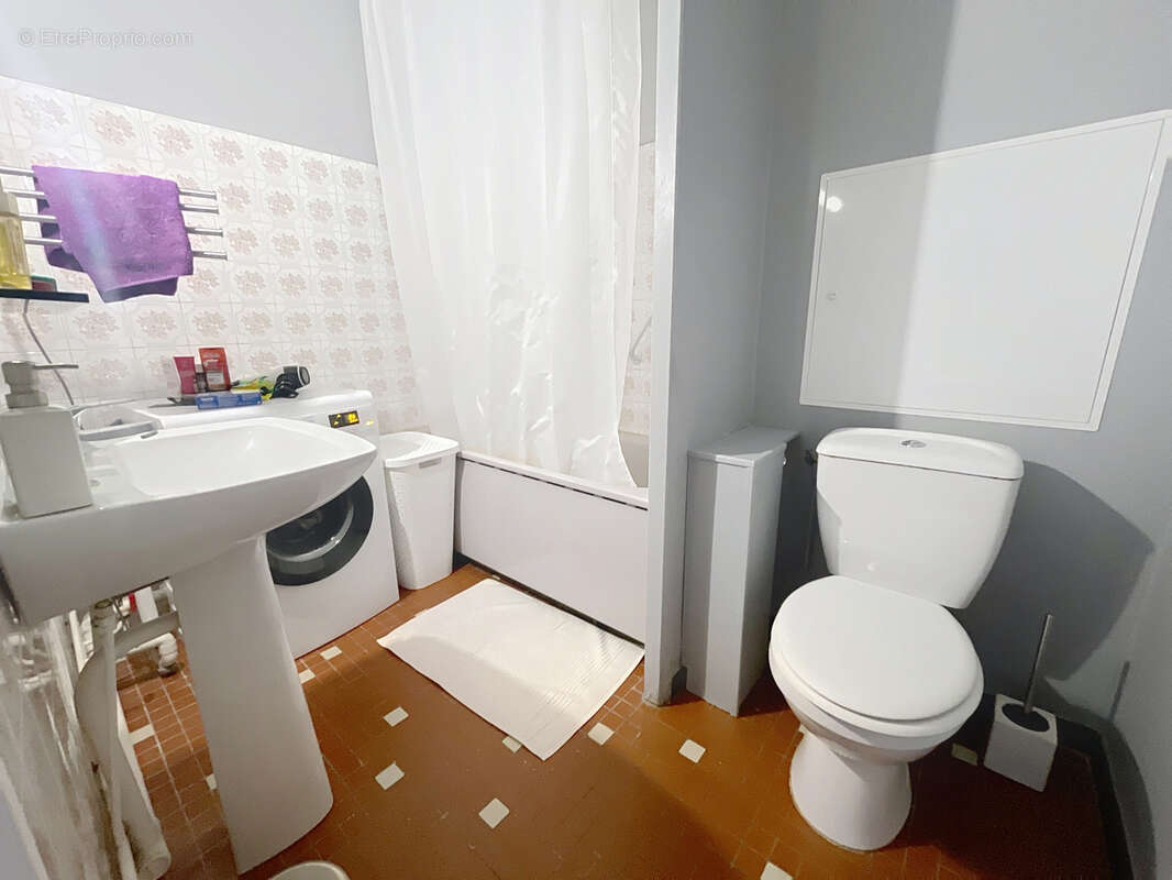 Appartement à SAINT-GENIS-LAVAL