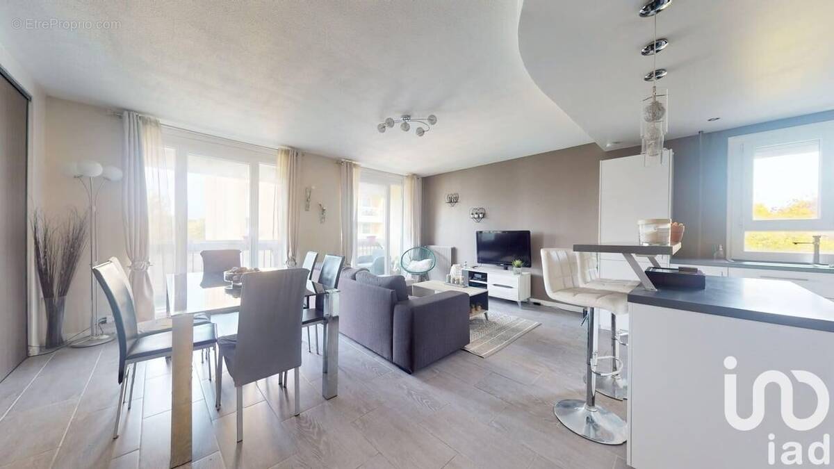 Photo 1 - Appartement à ELANCOURT