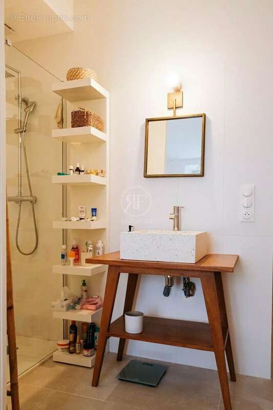Maison rénovée - Secteur Porte Royale - 3 pièces - photo 7