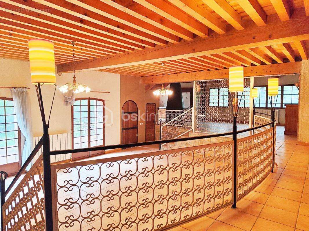 Luc sur aude - villa  atypique - garage - atelier - jardin - photo 2
