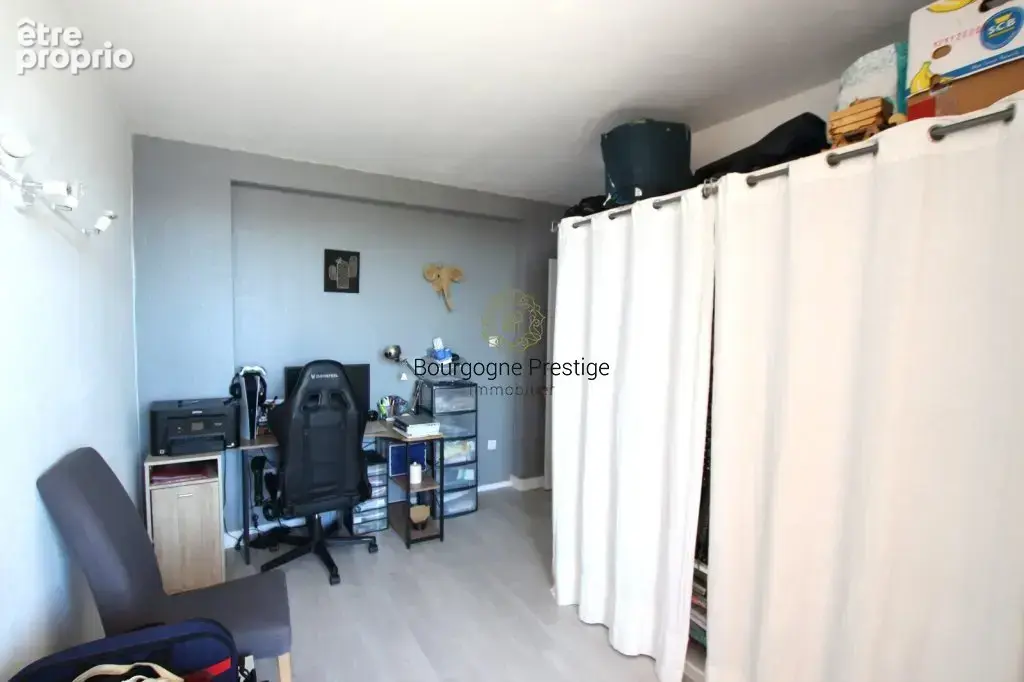 Appartement t3 avec loggia et cave - photo 5