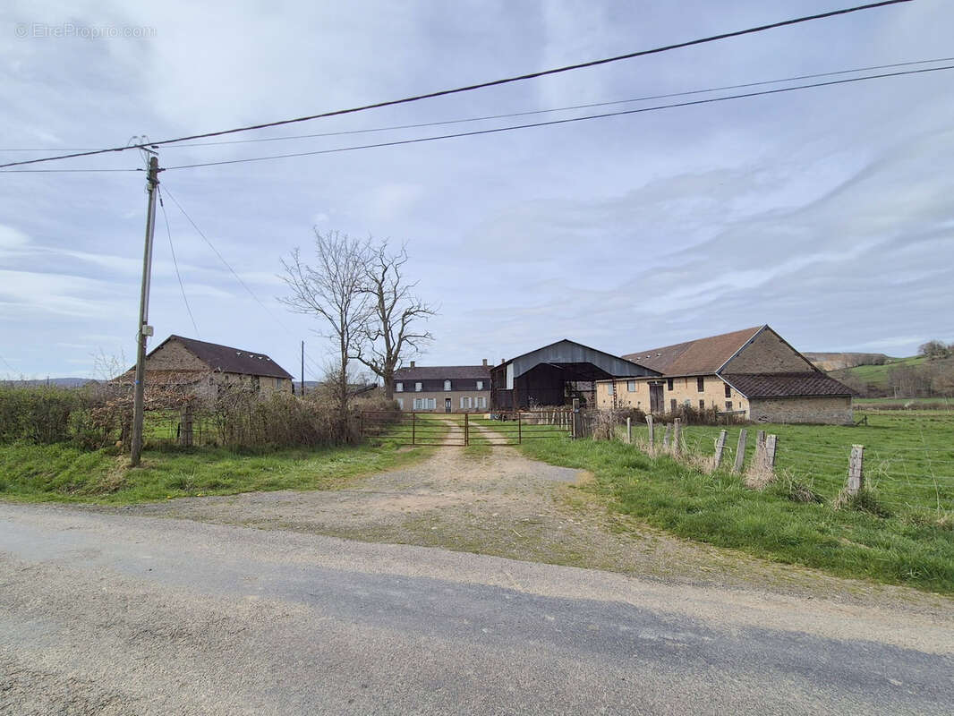Maison à FLETY