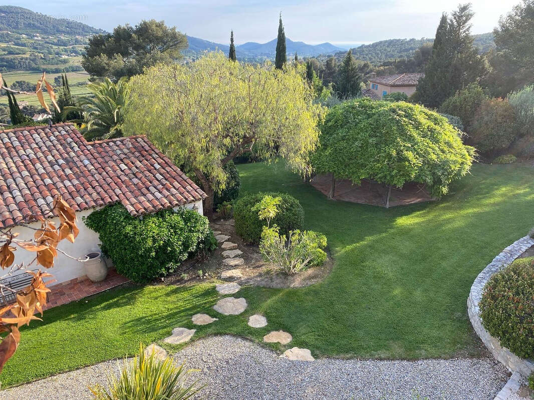 Maison à LA CADIERE-D'AZUR