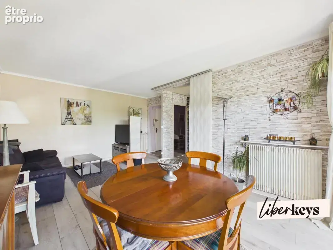 Maurepas – 3 pièces lumineux avec balcon de 12 m², ascenseur et gare à pied - photo 9