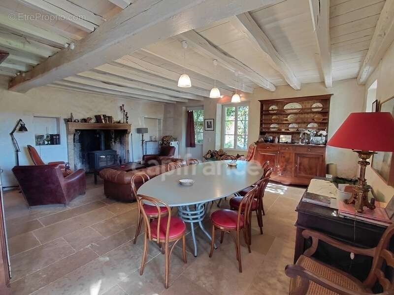 Maison à vendre 9 pièces BRION (86) - photo 5