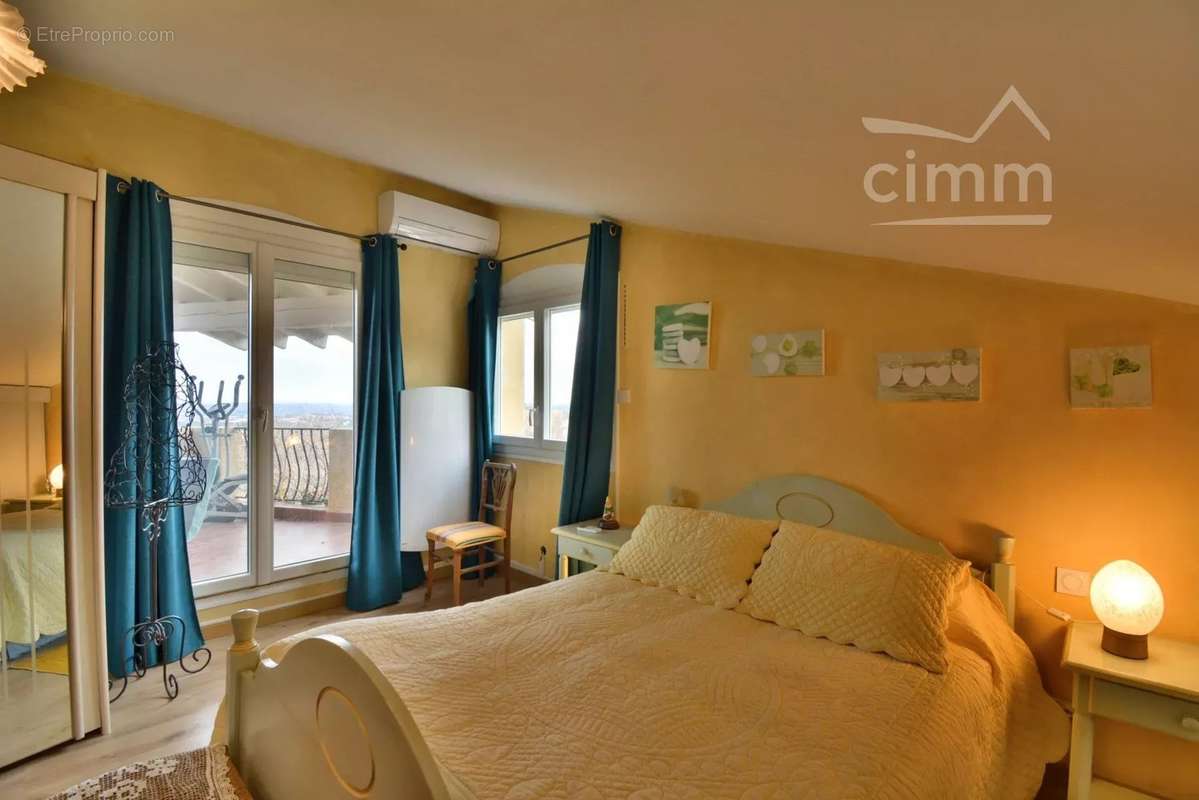 Maison à LAROQUE-DES-ALBERES