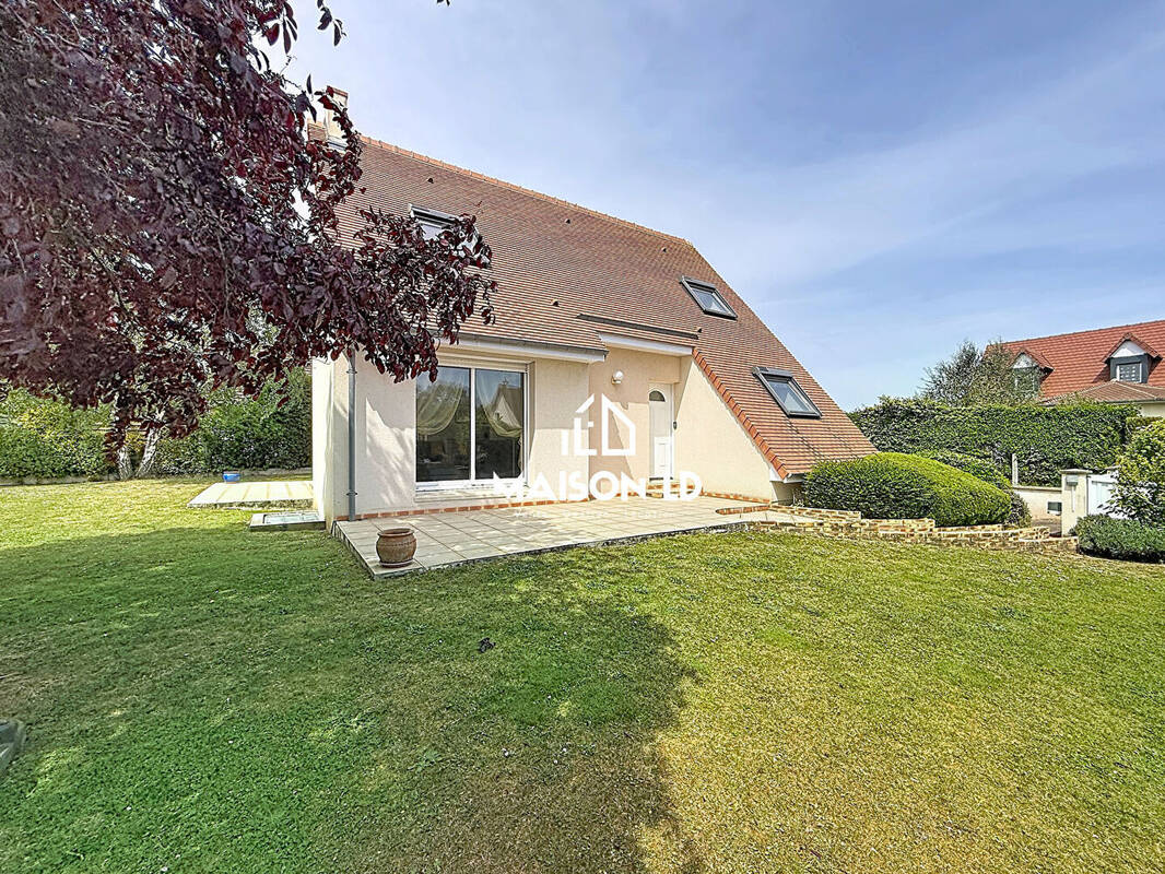 Maison à CORMELLES-LE-ROYAL