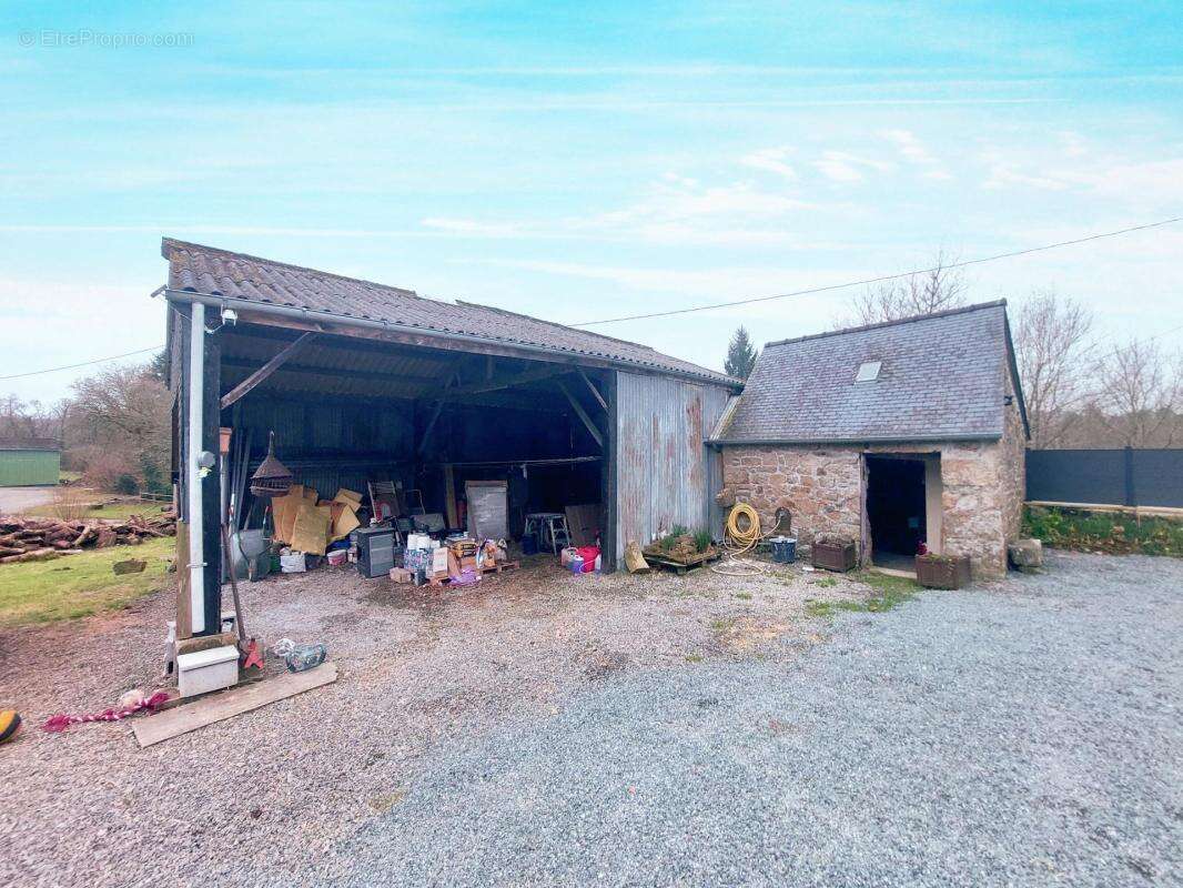 Maison à PLOUNEVEZ-MOEDEC