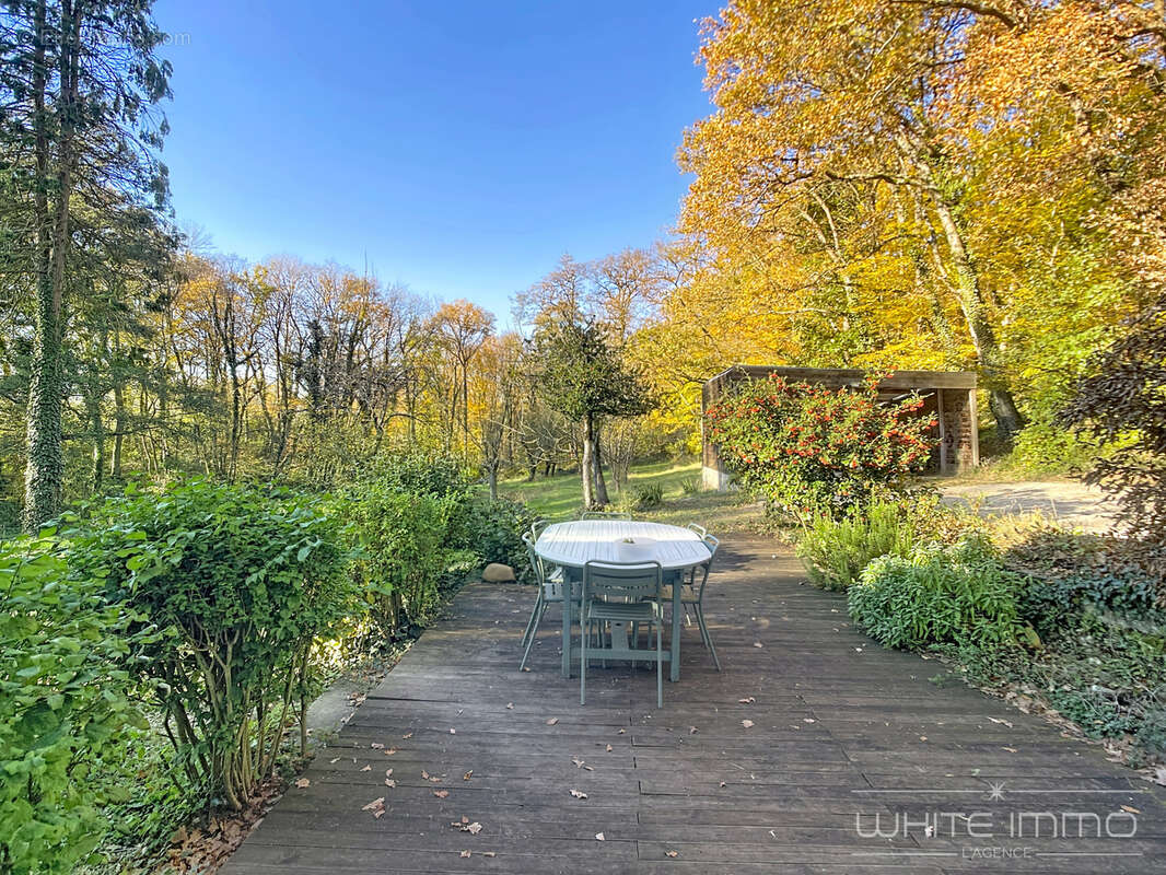 Maison à FRANCHEVILLE