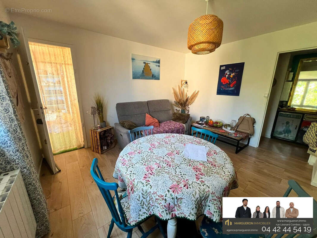 Appartement 65 m² à Istres  - photo 4
