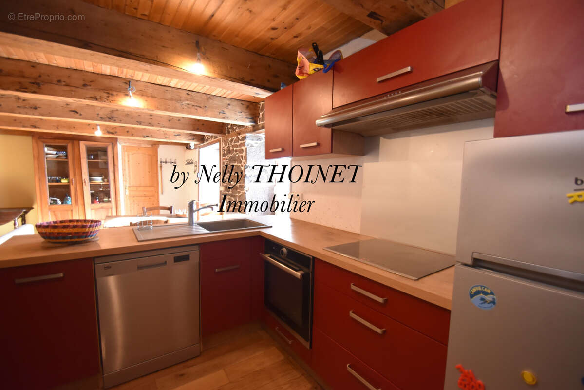 Maison à BESSE-ET-SAINT-ANASTAISE