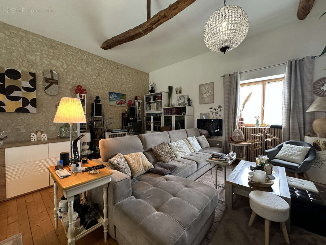 Maison à CHALLIGNAC