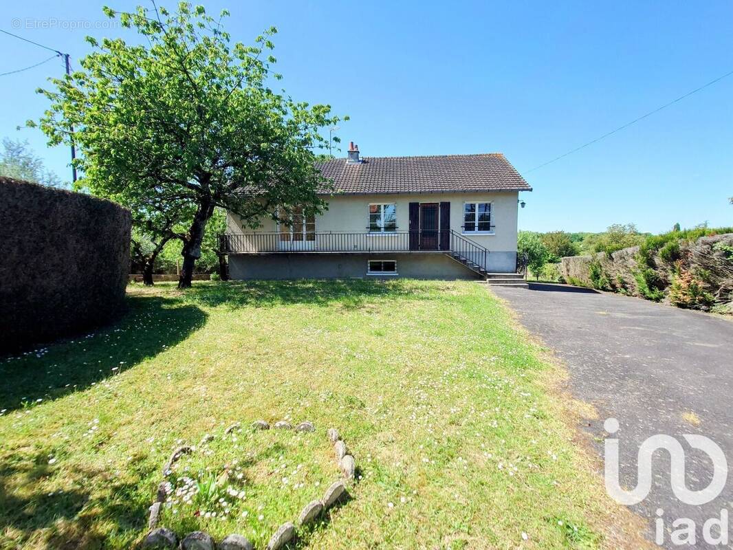 Photo 1 - Maison à LA TRIMOUILLE