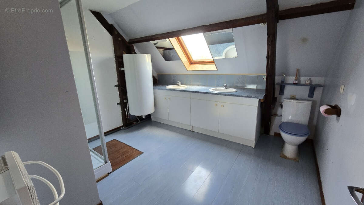réf 4012 - Maison type longère aux beaux volumes avec grande dépendance et jardin clos - - photo 8