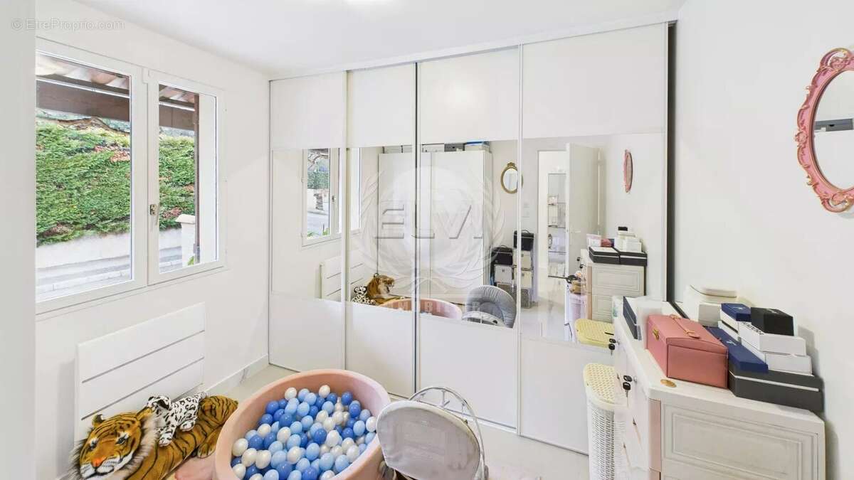 Maison à PLAN-DE-LA-TOUR