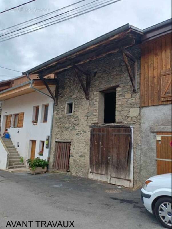 Maison à ALLINGES