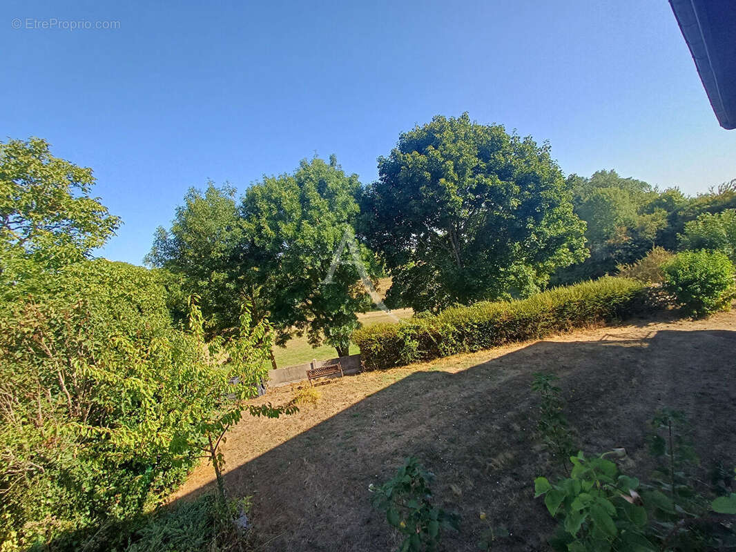 Maison familiale avec fort potentiel - photo 11