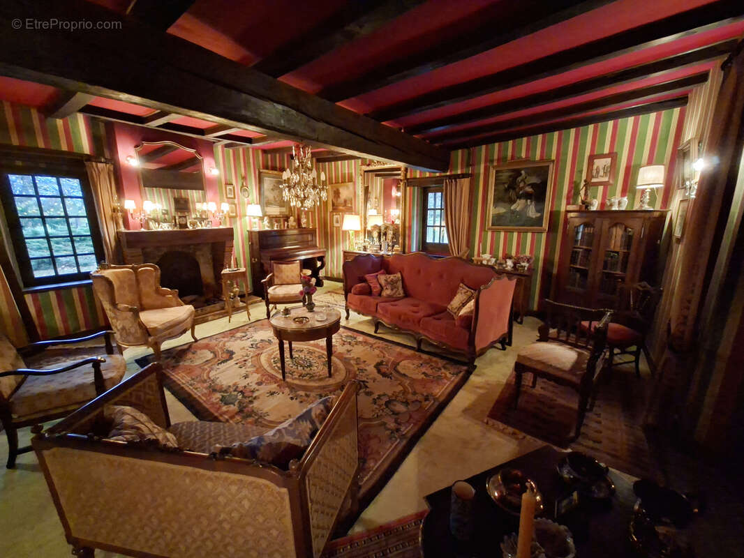 Maison à RAZAC-DE-SAUSSIGNAC