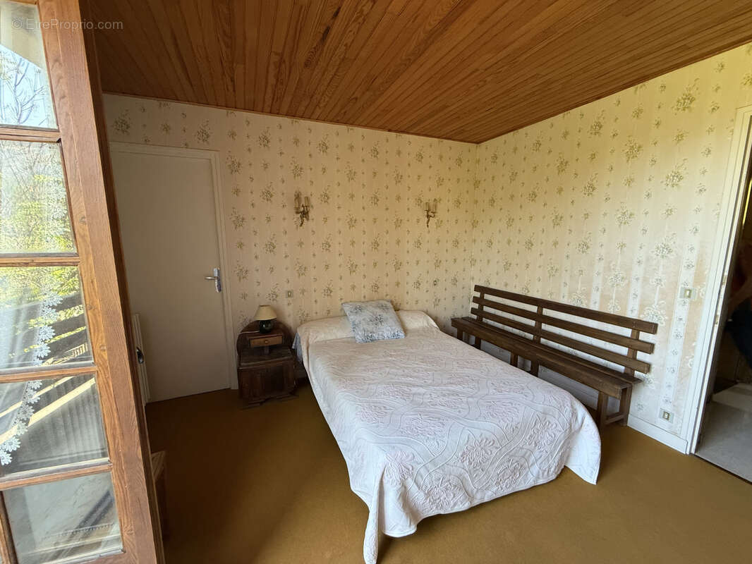 Maison familiale avec grand terrain constructible à Jausiers - photo 8
