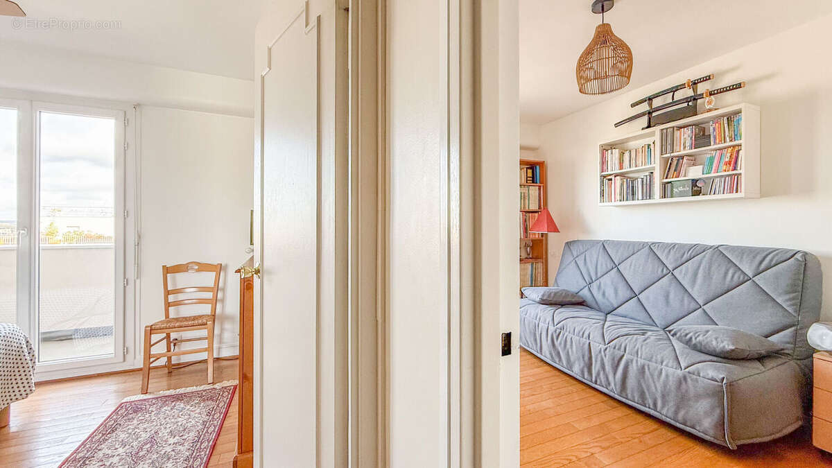 Appartement à NANTERRE