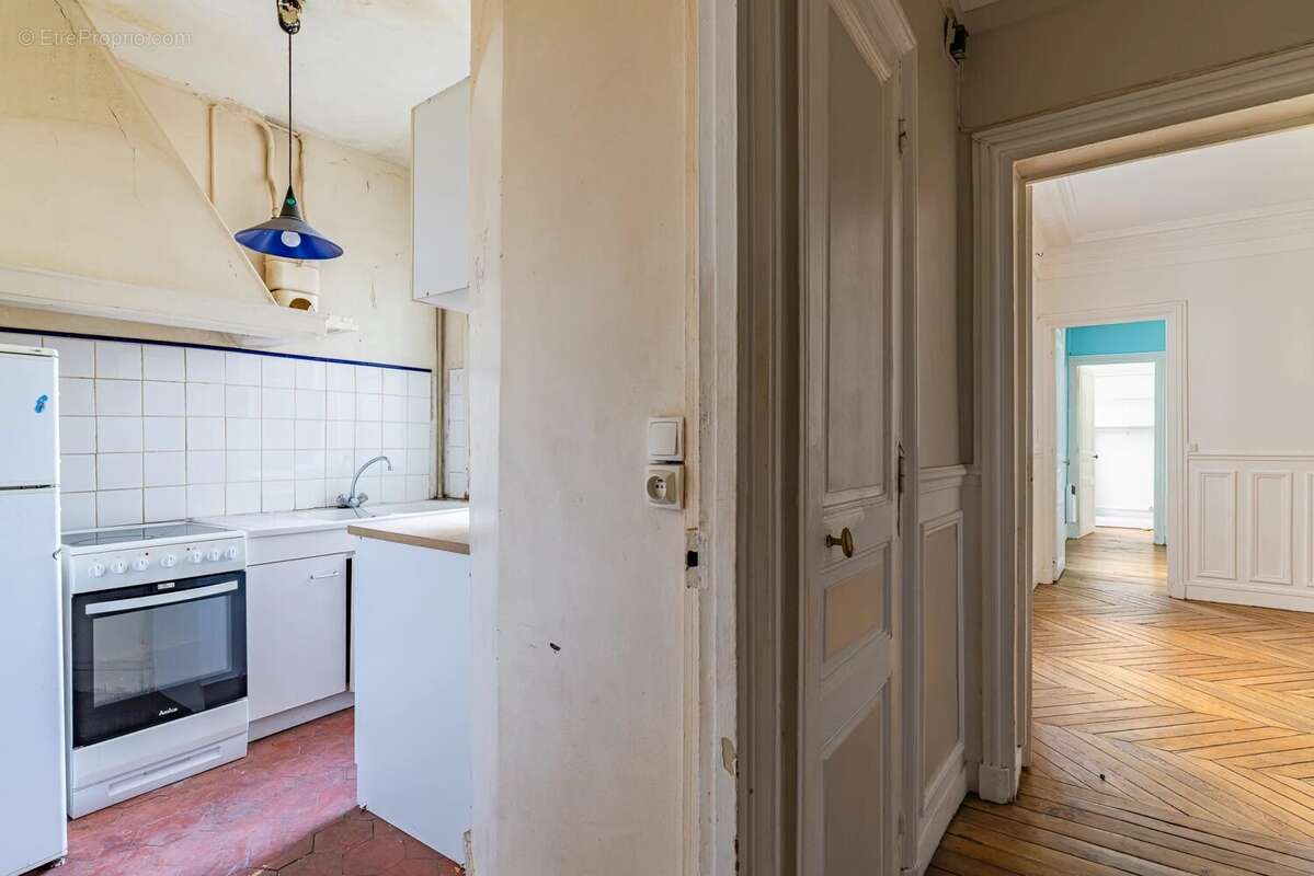 Appartement à PARIS-17E