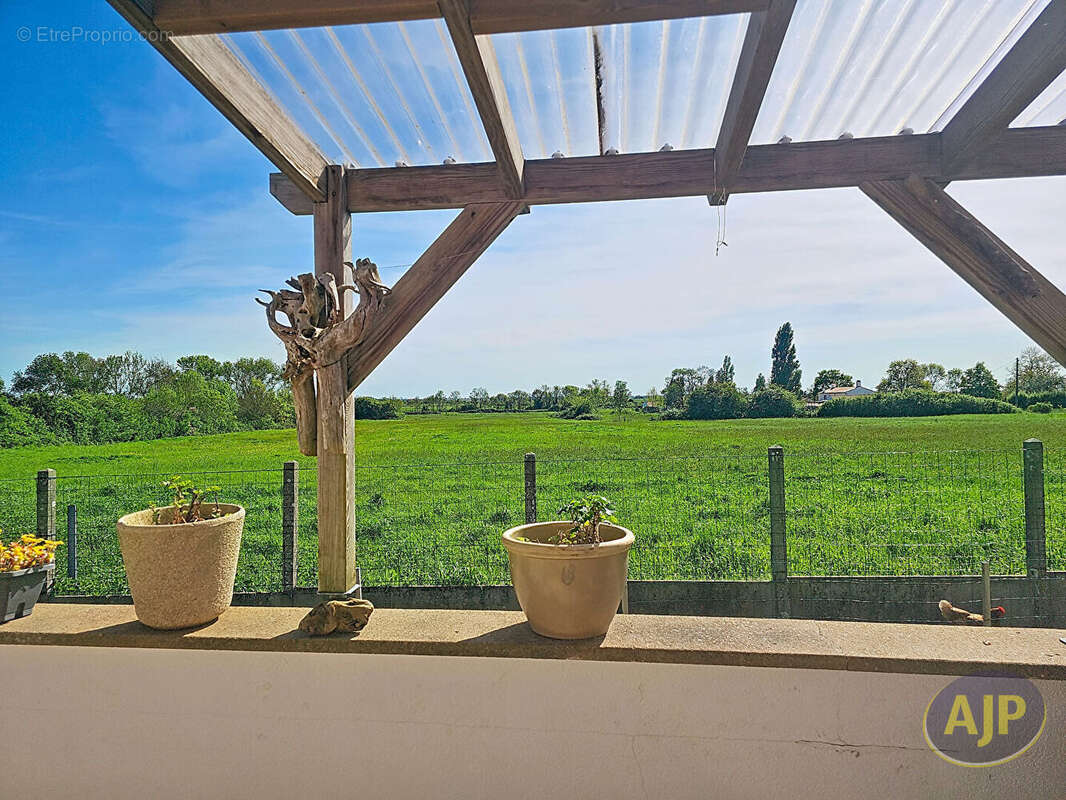 SAINT-DENIS-DU-PAYRE - Charmante maison de plain-pied 123 m² - photo 13