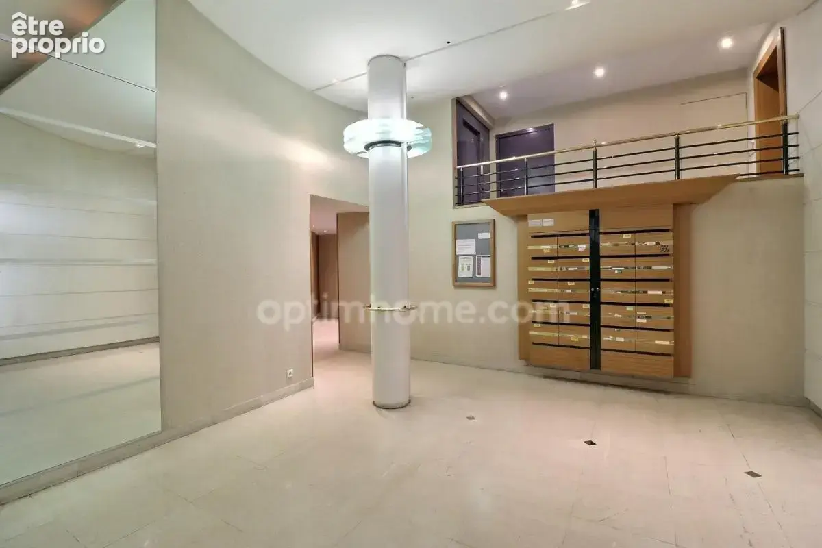 EXCLUSIVITÉ - Appartement T2 59 m² au calme absolu avec terrasse de 16 m² - Nantes Centre (Rue Tournefort) - photo 1