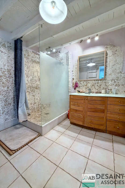 Maison à vendre à 5 min à pieds de la gare de Guerard - photo 7