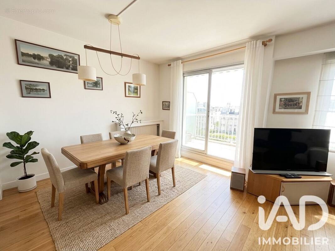 Photo 1 - Appartement à COURBEVOIE